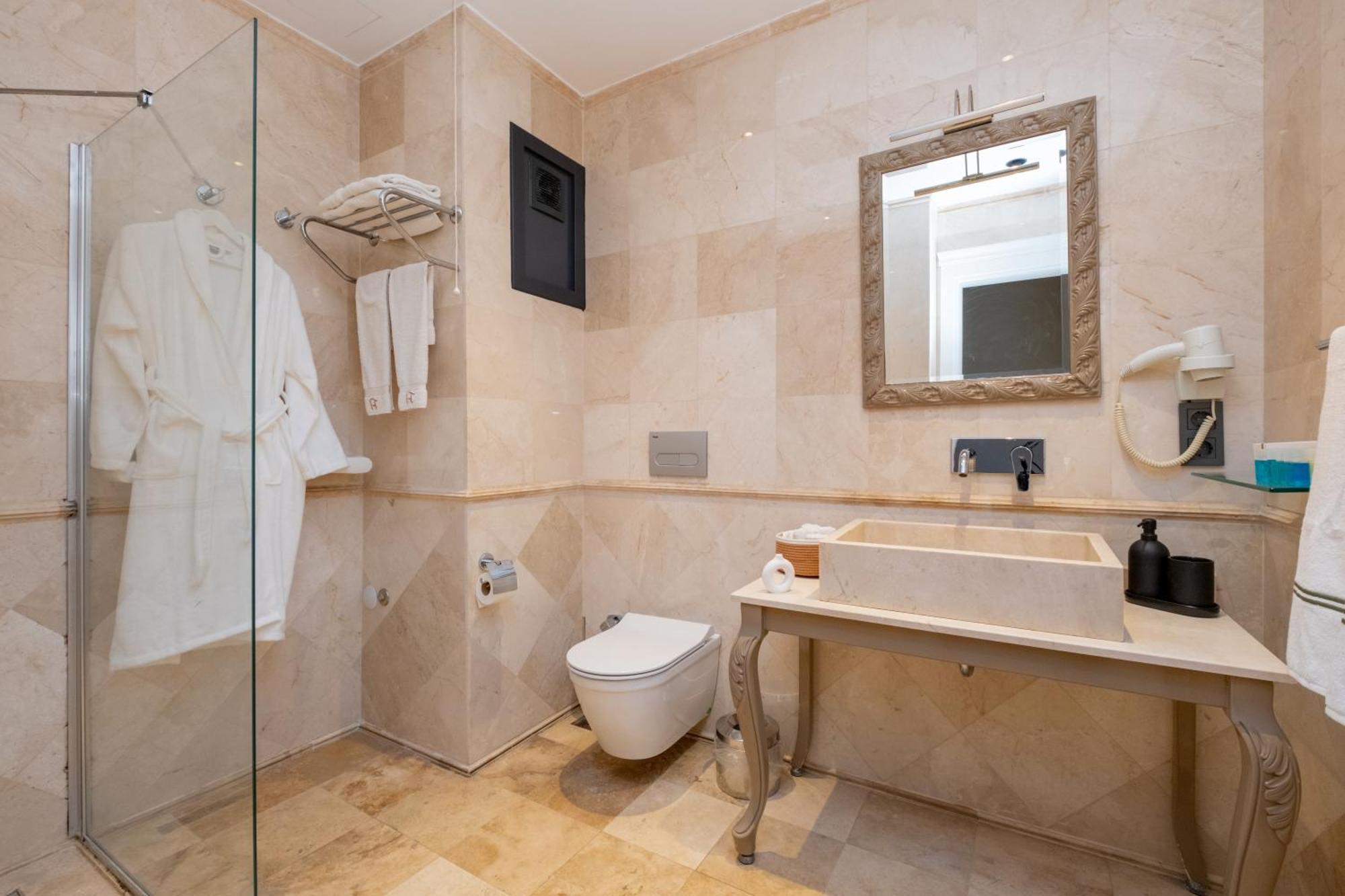 Of Otel 4*